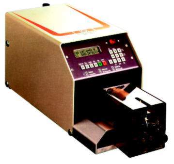 Abisoliermaschine fr Microkoaxial- und Triaxialkabel Schleuniger MC 252